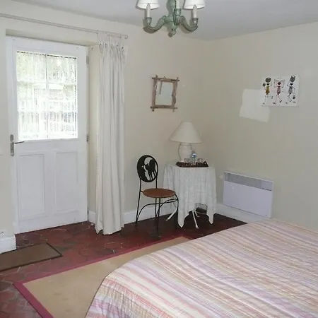 La Ferme Du Dizacre Bed & Breakfast