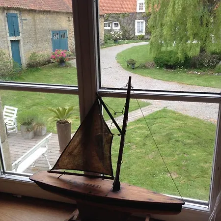 ベッド・アンド・ブレックファスト La Ferme Du Dizacre