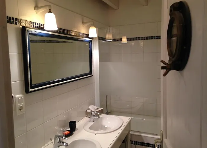 ベッド・アンド・ブレックファスト La Ferme Du Dizacre